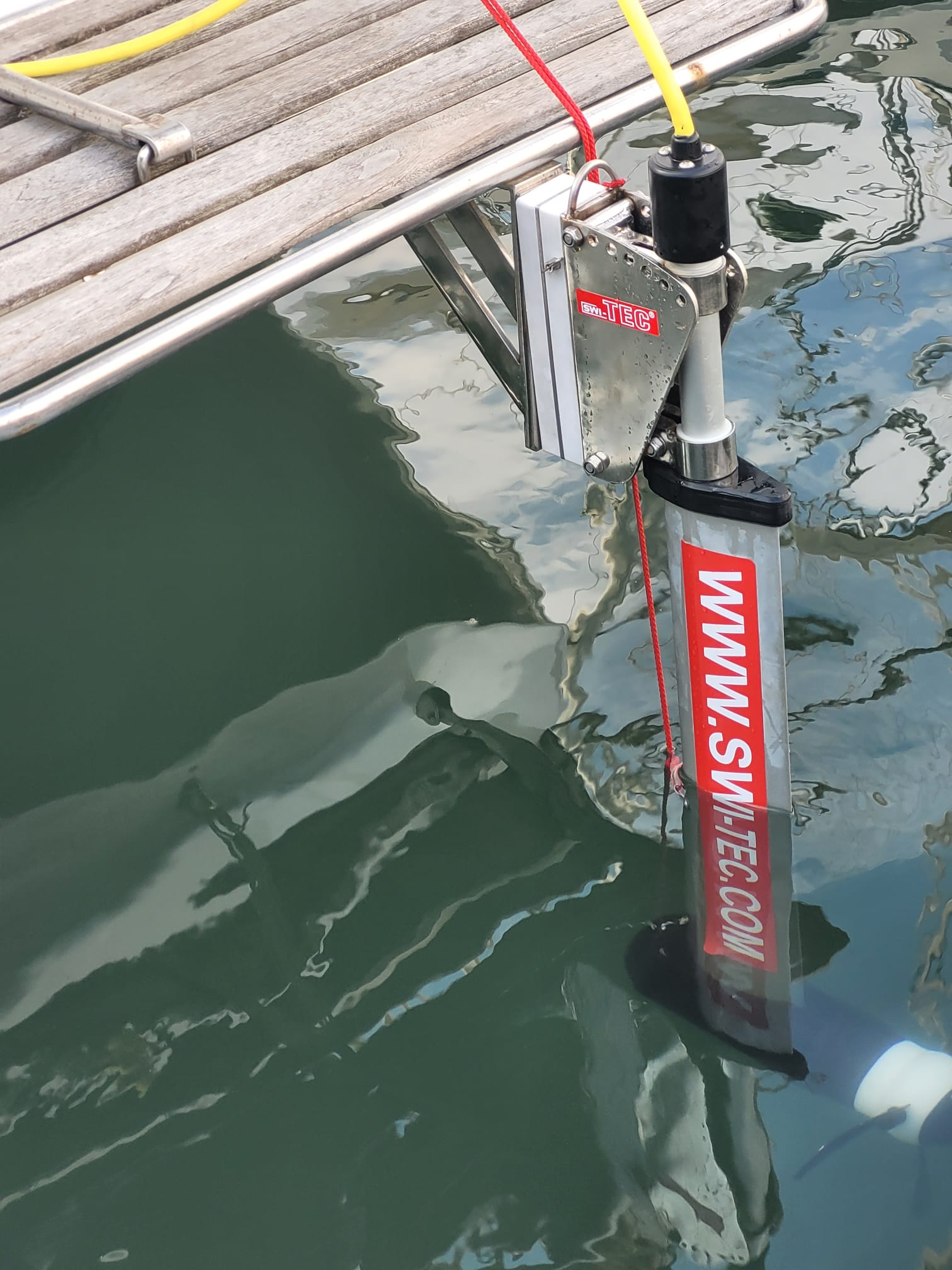 Hydro Charger bajo el agua